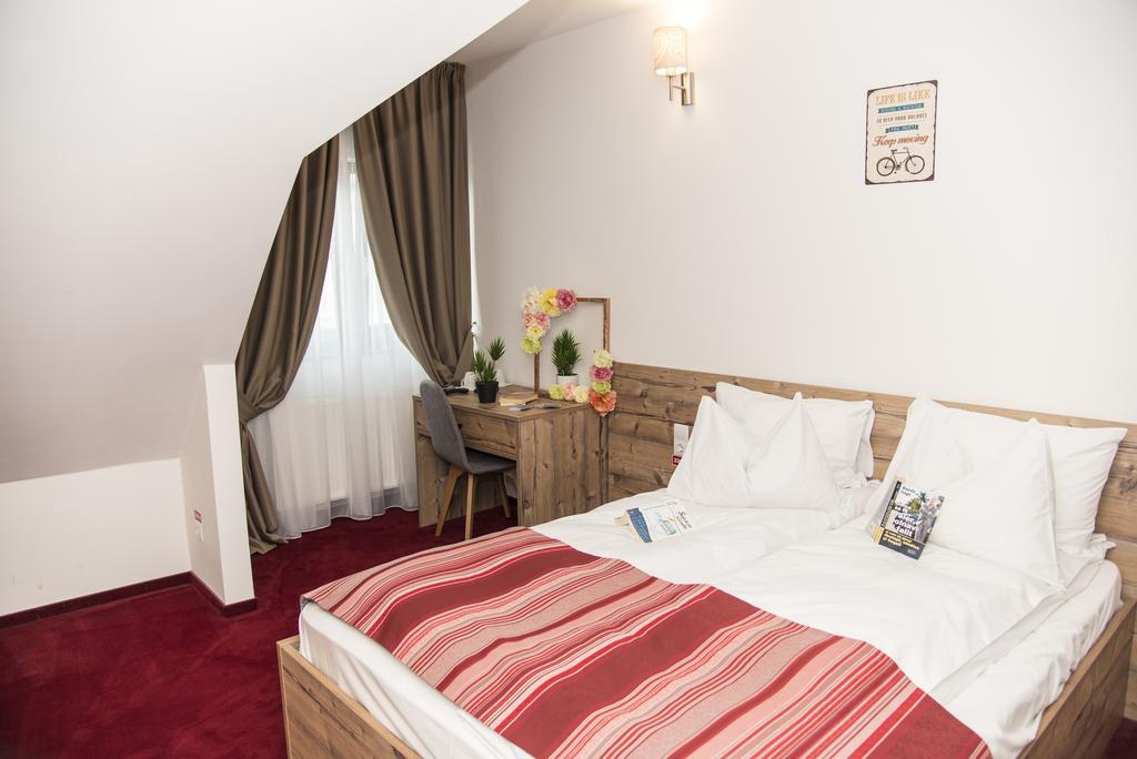Pensiune Rara Paltinis Room photo